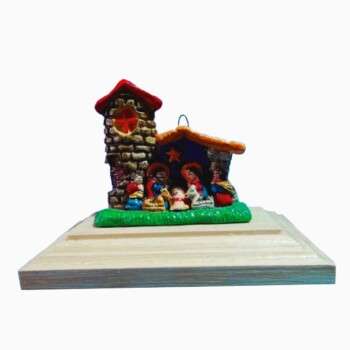 Nacimiento en portal con torre