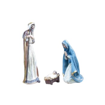 Misterio Virgen rezando