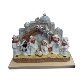 Nacimiento trajes blancos