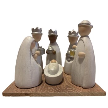 Nacimiento blanco sin caras