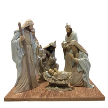 Misterio crema figuras planas
